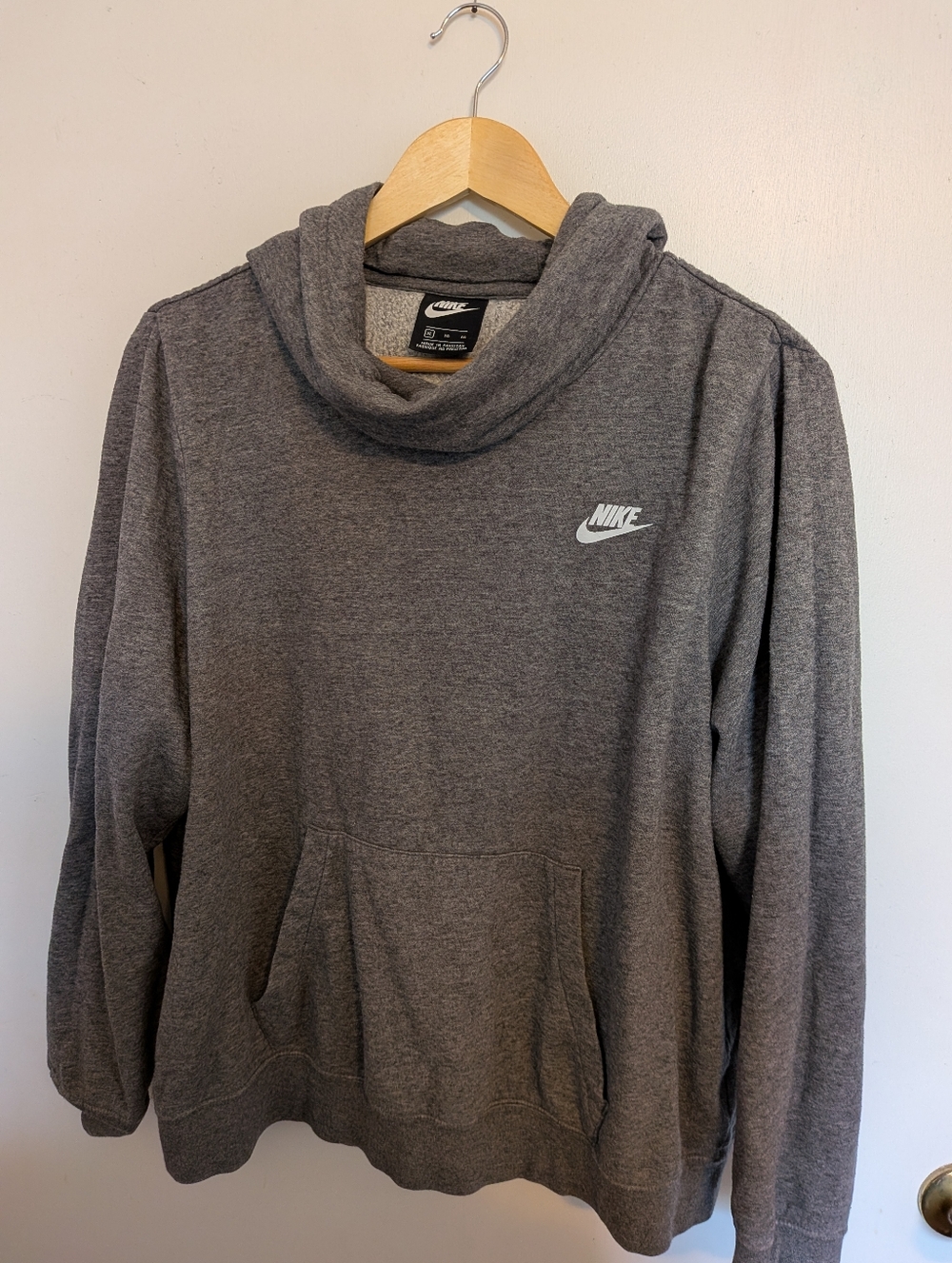 Nike Gray Crewneck Sweatshirt